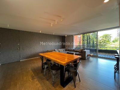 Apartamento de 2 alcobas en venta en El Poblado, Medellín, 100 m² · foto 3 de 17