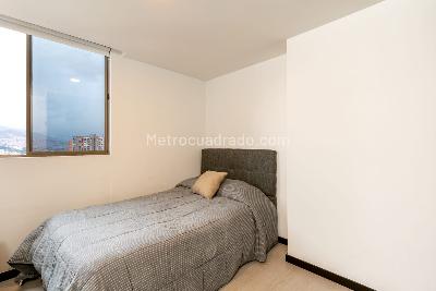 Apartamento de 2 alcobas en venta en El Poblado, Medellín, 117 m² · foto 12 de 15