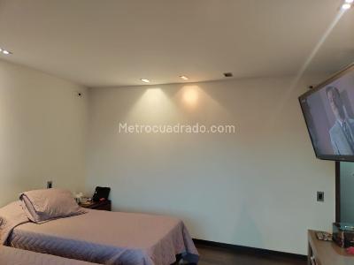 Apartamento de 2 alcobas en venta en El Poblado, Medellín, 115 m² · foto 11 de 18