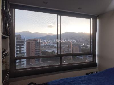 Apartamento de 2 alcobas en venta en El Poblado, Medellín, 115 m² · foto 13 de 18