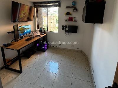 Apartamento en venta en El Poblado, Medellín · foto 6 de 12