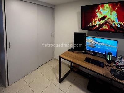 Apartamento en venta en El Poblado, Medellín · foto 7 de 12