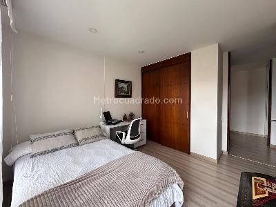 Apartamento de 3 alcobas en venta en El Tesoro, Medellín, 145 m² · foto 16 de 20