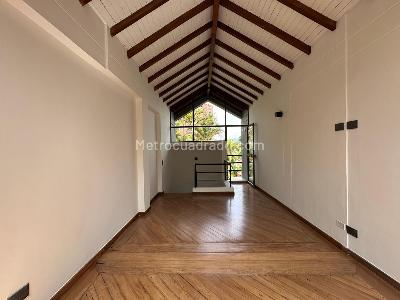 Casa en arriendo en El Poblado, Medellín · foto 10 de 20