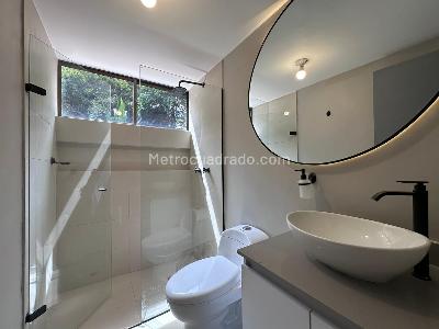 Casa en arriendo en El Poblado, Medellín · foto 17 de 20
