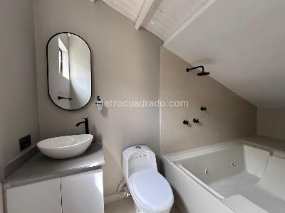 Casa en arriendo en El Poblado, Medellín · foto 18 de 20