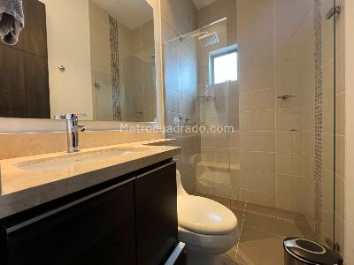 Apartamento en venta en El Poblado, Medellín · foto 13 de 20