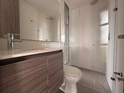 Apartamento de 3 alcobas en venta en Sabaneta, Sabaneta, 75 m² · foto 13 de 14