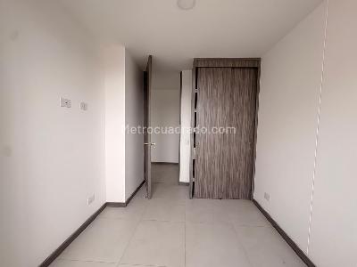 Apartamento de 3 alcobas en venta en Sabaneta, Sabaneta, 75 m² · foto 9 de 14