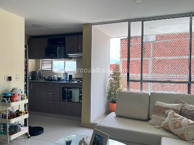 Apartamento en venta en Envigado, Envigado · foto 2 de 16