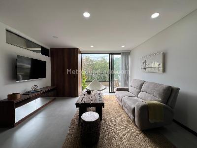Apartamento de 2 alcobas en venta en El Poblado, Medellín, 100 m² · foto 3 de 14