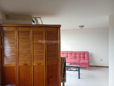 Apartamento en arriendo en El Poblado, Medellín · foto 10 de 12
