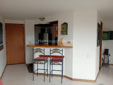 Apartamento en arriendo en El Poblado, Medellín · foto 3 de 12