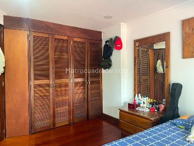 Casa de 5 alcobas en venta en Envigado, Envigado, 265 m² · foto 9 de 19