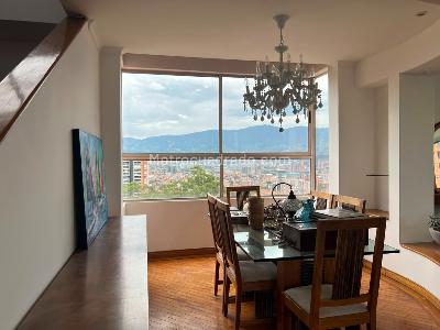 Apartamento de 3 alcobas en venta en El Poblado, Medellín, 182 m² · foto 2 de 19