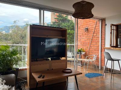 Apartamento de 3 alcobas en venta en El Poblado, Medellín, 182 m² · foto 4 de 19