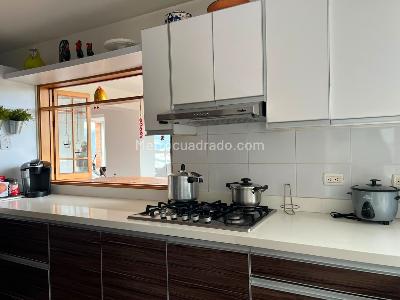 Apartamento de 3 alcobas en venta en El Poblado, Medellín, 182 m² · foto 5 de 19