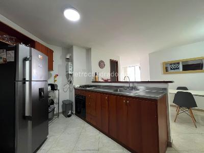 Apartamento en venta en El Poblado, Medellín · foto 7 de 14