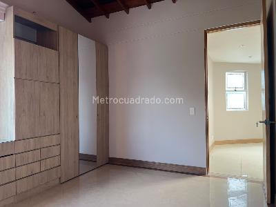 Casa de 3 alcobas en arriendo en Envigado, Envigado, 380 m² · foto 10 de 19