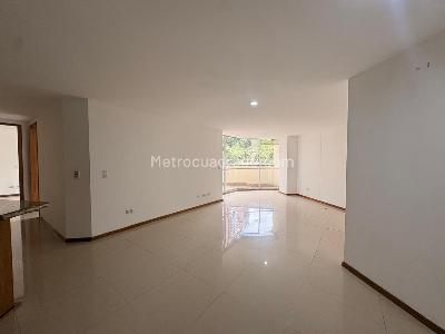 Apartamento de 2 alcobas en venta en Sabaneta, Sabaneta, 80 m² · foto 3 de 14