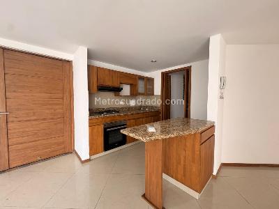 Apartamento de 2 alcobas en venta en Sabaneta, Sabaneta, 80 m² · foto 4 de 14