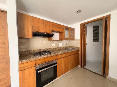 Apartamento de 2 alcobas en venta en Sabaneta, Sabaneta, 80 m² · foto 6 de 14