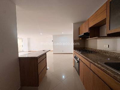 Apartamento de 2 alcobas en venta en Sabaneta, Sabaneta, 80 m² · foto 7 de 14