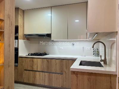 Apartamento de 3 alcobas en arriendo en Los Balsos, Medellín, 89 m² · foto 4 de 9