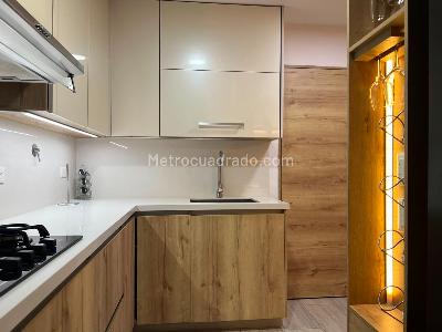 Apartamento de 3 alcobas en arriendo en Los Balsos, Medellín, 89 m² · foto 5 de 9