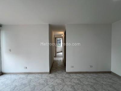 Apartamento de 3 alcobas en arriendo en Castropol, Medellín, 63 m² · foto 3 de 13