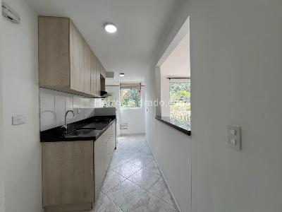 Apartamento de 3 alcobas en arriendo en Castropol, Medellín, 63 m² · foto 4 de 13