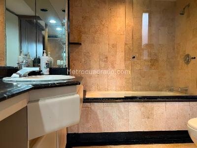 Apartamento de 3 alcobas en venta en Los Balsos, Medellín, 200 m² · foto 16 de 18