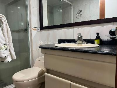 Apartamento de 3 alcobas en venta en Los Balsos, Medellín, 200 m² · foto 17 de 18