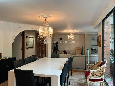 Apartamento de 3 alcobas en venta en Los Balsos, Medellín, 200 m² · foto 4 de 18