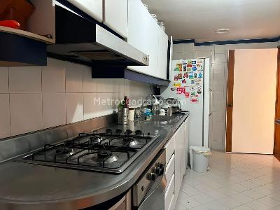 Apartamento de 3 alcobas en venta en Los Balsos, Medellín, 200 m² · foto 9 de 18