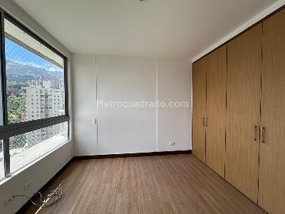 Apartamento de 2 alcobas en venta en El Poblado, Medellín, 115 m² · foto 12 de 18