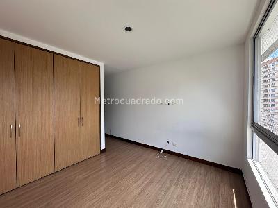 Apartamento de 2 alcobas en venta en El Poblado, Medellín, 115 m² · foto 14 de 18