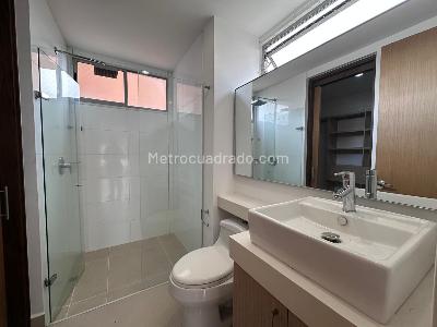 Apartamento de 2 alcobas en venta en El Poblado, Medellín, 115 m² · foto 16 de 18