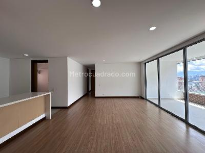 Apartamento de 2 alcobas en venta en El Poblado, Medellín, 115 m² · foto 2 de 18