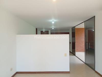 Apartamento de 1 alcoba en venta en El Poblado, Medellín, 62 m² · foto 11 de 15