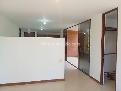 Apartamento de 1 alcoba en venta en El Poblado, Medellín, 62 m² · foto 12 de 15
