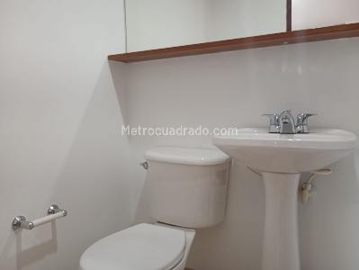 Apartamento de 1 alcoba en venta en El Poblado, Medellín, 62 m² · foto 14 de 15