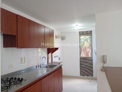 Apartamento de 1 alcoba en venta en El Poblado, Medellín, 62 m² · foto 6 de 15