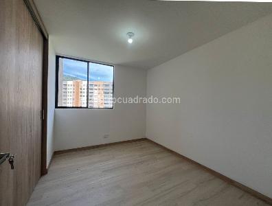 Apartamento de 2 alcobas en venta en Envigado, Envigado, 73 m² · foto 7 de 13