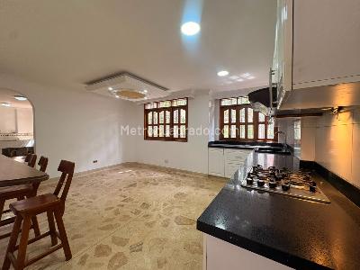Casa de 4 alcobas en venta en Sabaneta, Sabaneta, 210 m² · foto 4 de 17