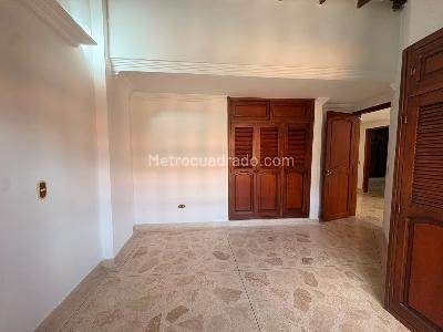 Casa de 4 alcobas en venta en Sabaneta, Sabaneta, 210 m² · foto 9 de 17