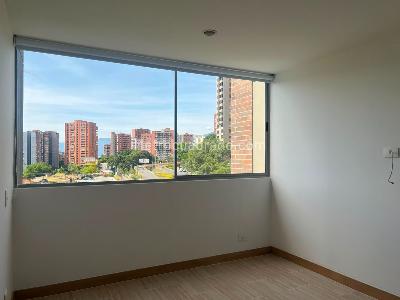 Apartamento de 3 alcobas en venta en El Poblado, Medellín, 94 m² · foto 10 de 15