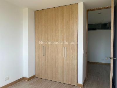 Apartamento de 3 alcobas en venta en El Poblado, Medellín, 94 m² · foto 7 de 15