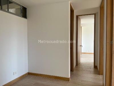 Apartamento de 3 alcobas en venta en El Poblado, Medellín, 94 m² · foto 8 de 15
