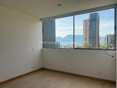 Apartamento de 3 alcobas en venta en El Poblado, Medellín, 94 m² · foto 9 de 15